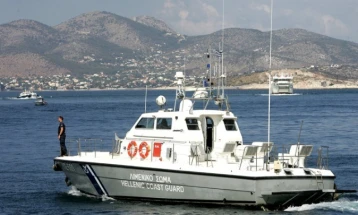 Двајца загинати и еден исчезнат во несреќа со мигранти во близина на грчкиот остров Лезбос