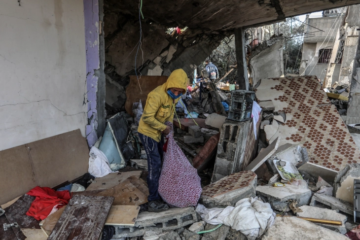 Газа: 150 Палестинци убиени во изминатите 24 часа, најмалку 26.900 од 7 октомври