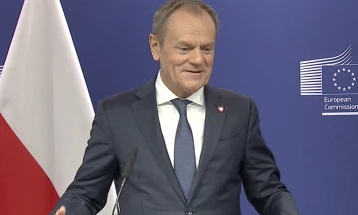 Tusk e tërhoqi kërkesën që Gjykata Kushtetuese të vendosë për Konventën e Stambollit