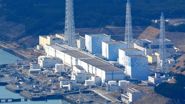 Истече радиоактивна вода од нуклеарната централа Фукушима, нема траги на контаминација надвор од локацијата