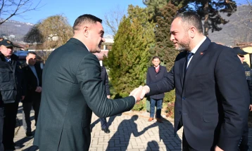 Министерот Тошковски во посета на СВР Тетово