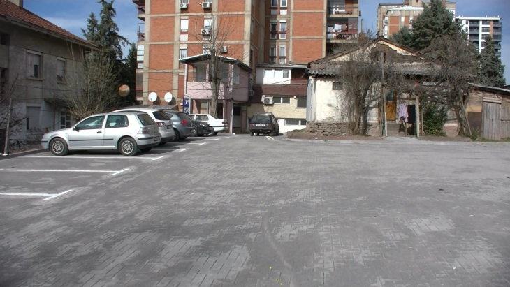 Штипската населба Осми Ноември доби две локации за паркинг простор
