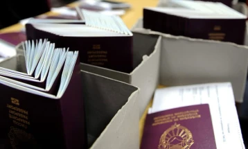 МВР: Пасошите и возачките дозволи со Република Македонија престануваат да важат од 13 февруари 2024 година