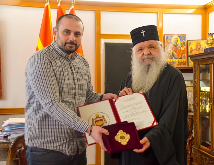 Градоначалникот Орце Горѓиевски одликуван со орден за посебен придонес „Архиепископ Доситеј“ од МПЦ-ОА