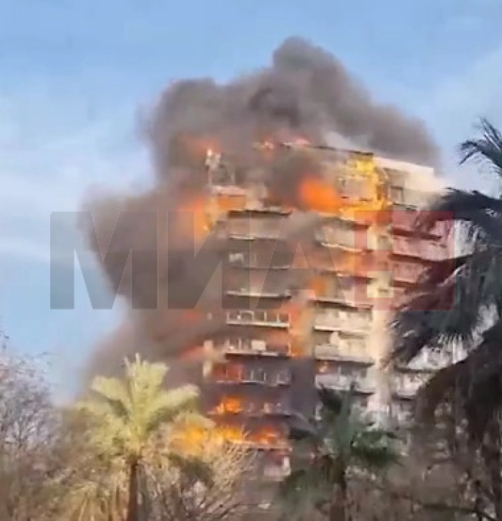 Numri i të vdekurve nga zjarri  në një ndërtesë në Valensia është rritur në 10