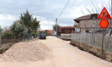Почна реконструкцијата на улица во кумановска населба преку проект на Светска банка