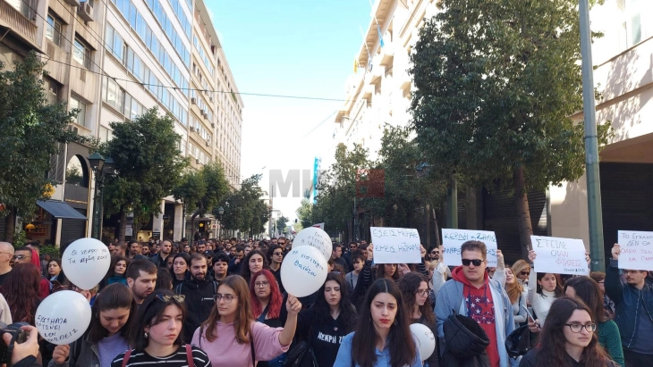 Grevë në Greqi për përvjetorin e aksidentit hekurudhor në Tempi