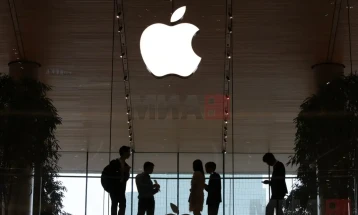 По вложените милијарди, „Епл“ наводно се откажува од електромобилот во развој