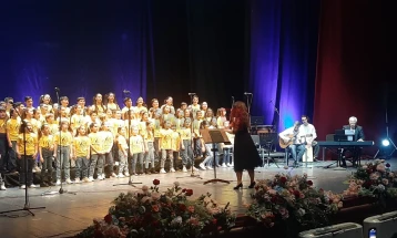 Академскиот хор „Мирче Ацев“ од Скопје настапи во тетовскиот Центар за култура