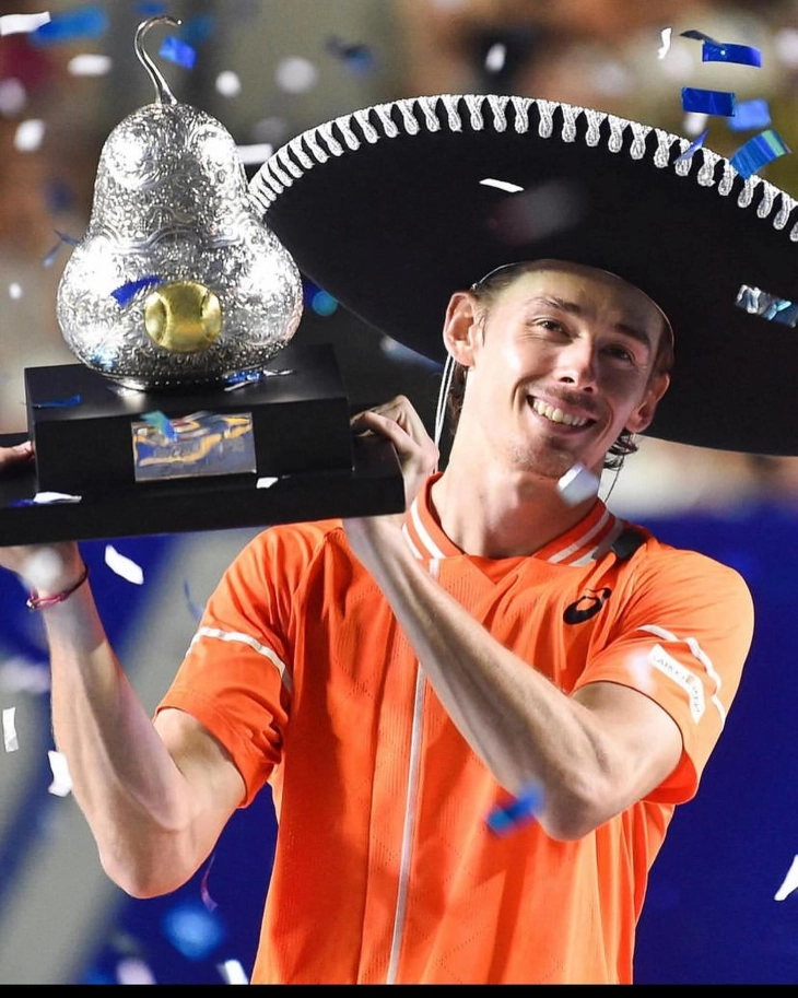 Де Минаур ја одбрани титулата во Акапулко