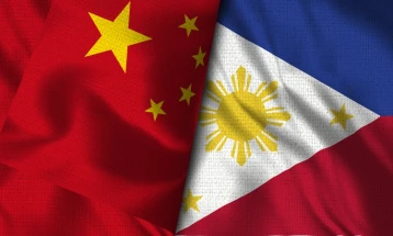 Филипинскиот министер за надворешни работи ја повика Кина „да престане да малтретира“