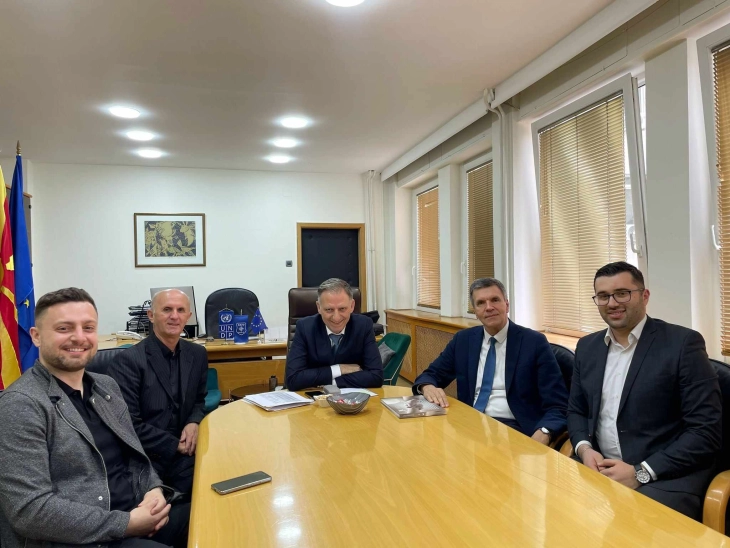 Министерот Демири се сретна со претставници на хуманитарната организација „Ел Хилал“