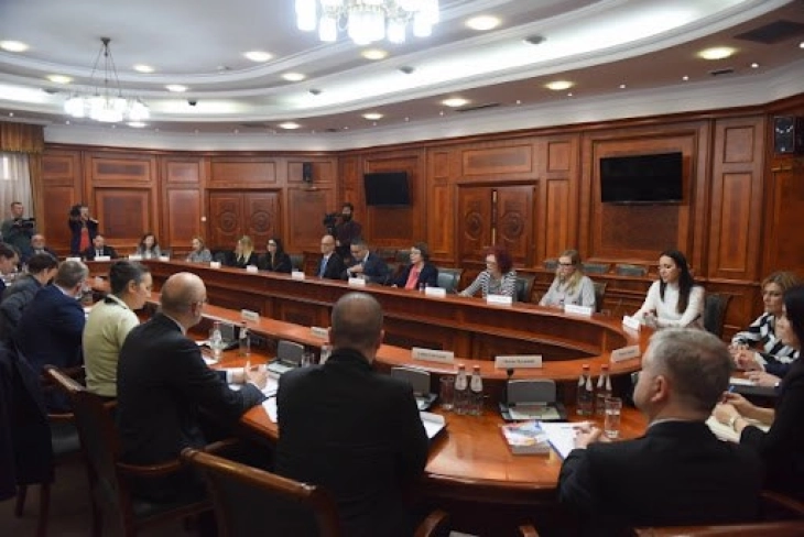 Влада на Србија: Работната група договори имплементација на препораките на ОДИХР за изборите