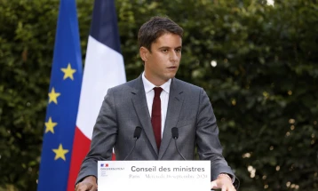 Францускиот премиер појасни што сакал да каже Макрон за испраќање војска во Украина
