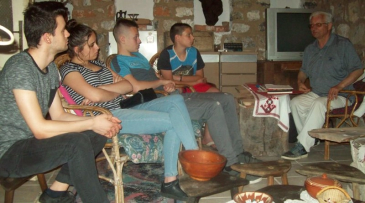 Доделување на книжевните награди за најдобра необјавена песна за деца „Тоде“