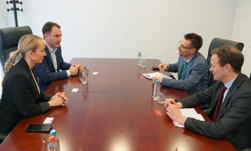Андоновски и Петрушевска на средба со високи претставници на Европската комисија