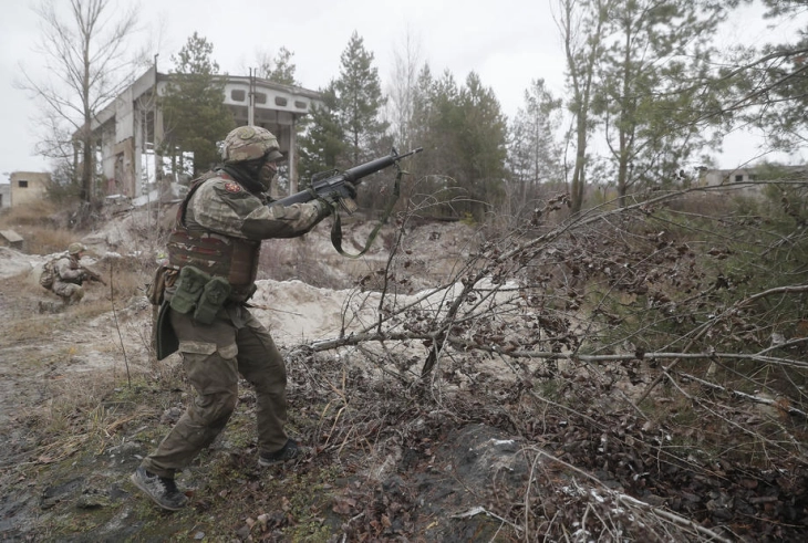 Украина информира за тешки борби на исток