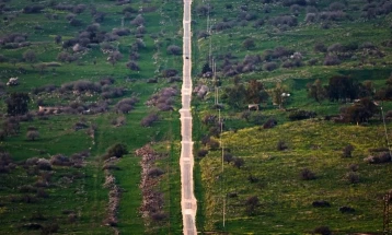 Израелската армија изгради пат низ Газа