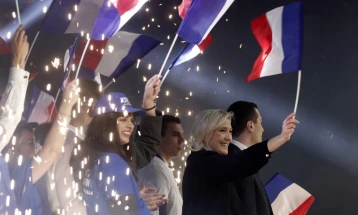 Француската екстремна десница води во анкетите на три месеци пред изборите за Европскиот парламент