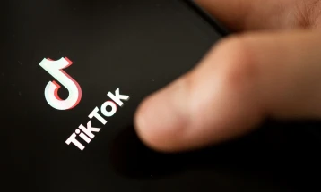 Кина предупредува дека предложената забрана за ТикТок ќе „наштети“ на САД