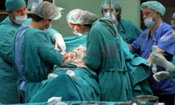Kryhet transplantimi i disa organeve  - të zemrës, mëlçisë, veshkave