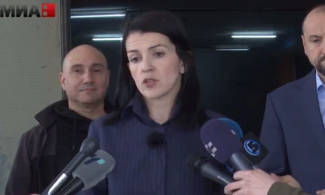 Костадиновска Стојчевска: Да се одложат одредени проекти во МКЦ додека да се реши статусот на хонорарците