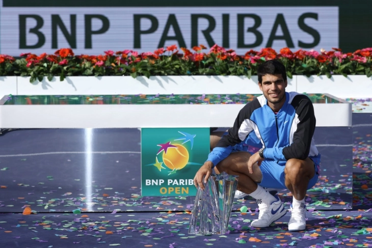 Alcaraz defeats Medvedev to win second Indian Wells title