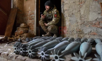 Sllovenia do të japë një milion euro për blerjen e municionit për Ukrainën