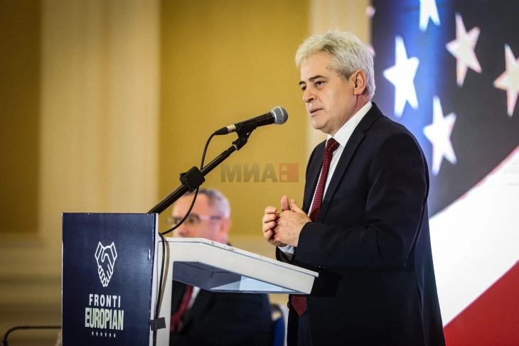 Ahmeti: Është me rëndësi të madhe ndryshimi i Kushtetutës, që vendi të anëtarësohet në BE