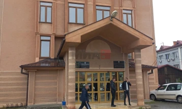 Во Основниот суд во Струга утре третпат почнува судскиот процес за родилката од Дебар