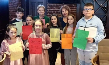Плати кафе со поезија во Пехчево по повод Светскиот ден на поезијата 
