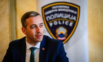 Bojmacaliev dhe Tasevski në takime me udhëheheqësitë e DPB Resnje dhe stacionet policore 