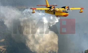 Greqia ka miratuar blerjen e shtatë aeroplanëve zjarrfikës nga Kanadaja