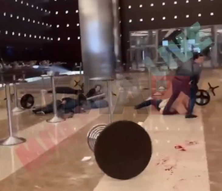 Të shtëna në sallën e koncerteve në Moskë, ka viktima dhe të plagosur