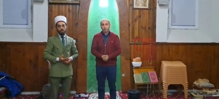 Беровскиот градоначалник Пекевски на Ифтар вечера во џамијата Мехмед Бег