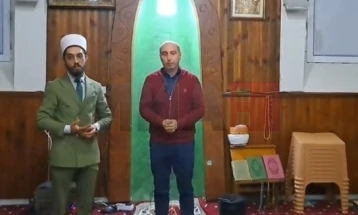 Беровскиот градоначалник Пекевски на Ифтар вечера во џамијата Мехмед Бег