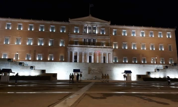 Четири грчки опозициски партии доставија предлог за гласање недоверба на Владата на Мицотакис