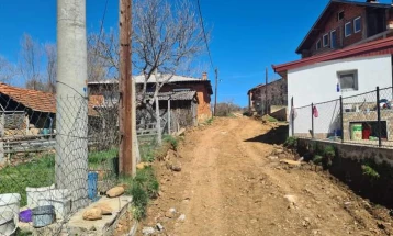Китански: Во тек изградба на патишта во селските средини