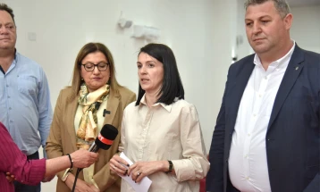 Костадиновска-Стојчевска изврши увид во пренамената на општинската сала во Кривогаштани