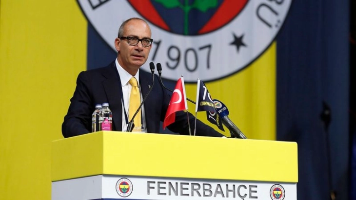 Собранието на Фенербахче решава за повлекување од турската Суперлига