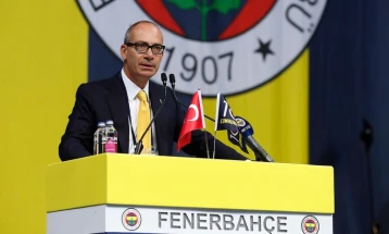 Собранието на Фенербахче решава за повлекување од турската Суперлига