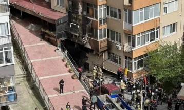 Најмалку 15 лица загинаа во пожар во Истанбул