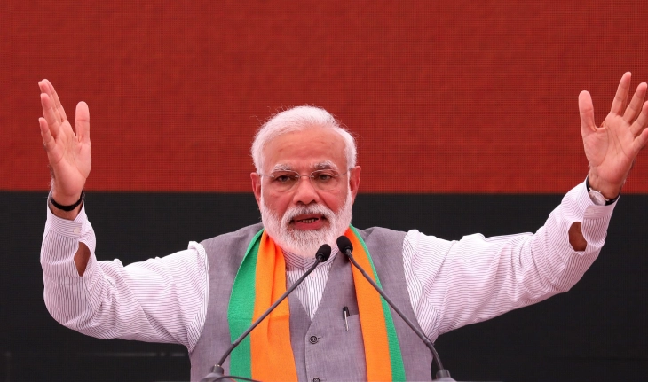 Индискиот премиер Нарендра Моди увери дека борбата против корупцијата ќе продолжи