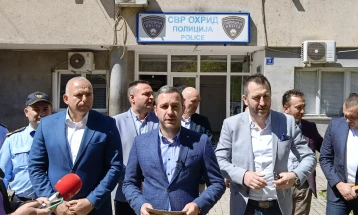 Бојмацалиев: Безбедносната состојба во реонот на СВР - Охрид поволна, приведувањето на новинарот ќе го разгледува внатрешна контрола во МВР