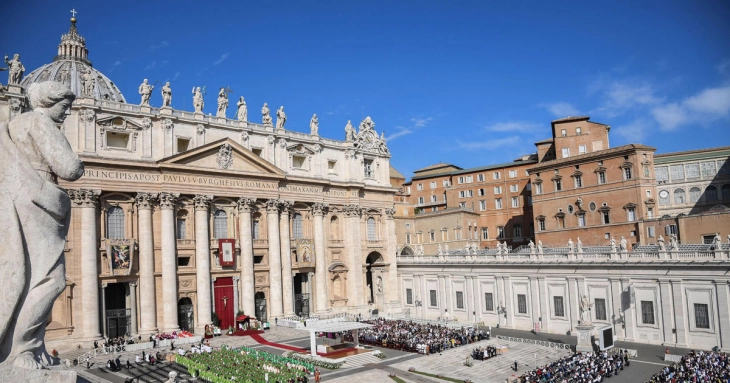Ватикан ги отфрли промената на полот, сурогат родителството и теоријата на родот