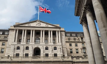 Долготрајната инфлација е поголема закана за Велика Британија отколку за САД, тврди претставничка на Банката на Англија