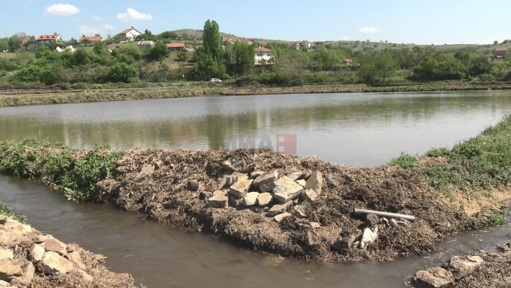 Почна полнењето со вода на земјоделските површини и сеидбата на оризот во Кочанско