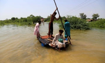 Mbi 70 viktima në përmbytjet në Pakistan dhe Afganistan