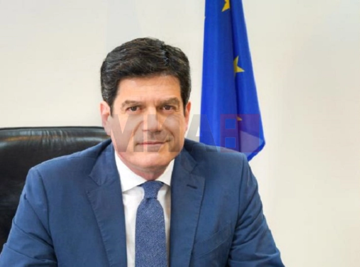 Mihalis Rokas emërohet zyrtarisht euroambasador i ri në Shkup