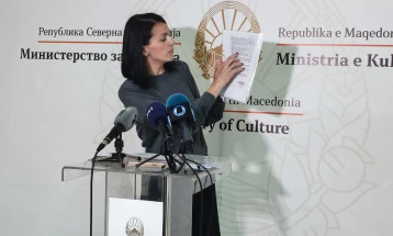 Костадиновска Стојчевска ги отфрли обвинувањата од градоначалничката Арсовска и најави тужба